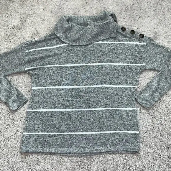 Maurices 24/7 Cowl Button Neck Gray Striped Sweater Sz S - Picture 2 of 8